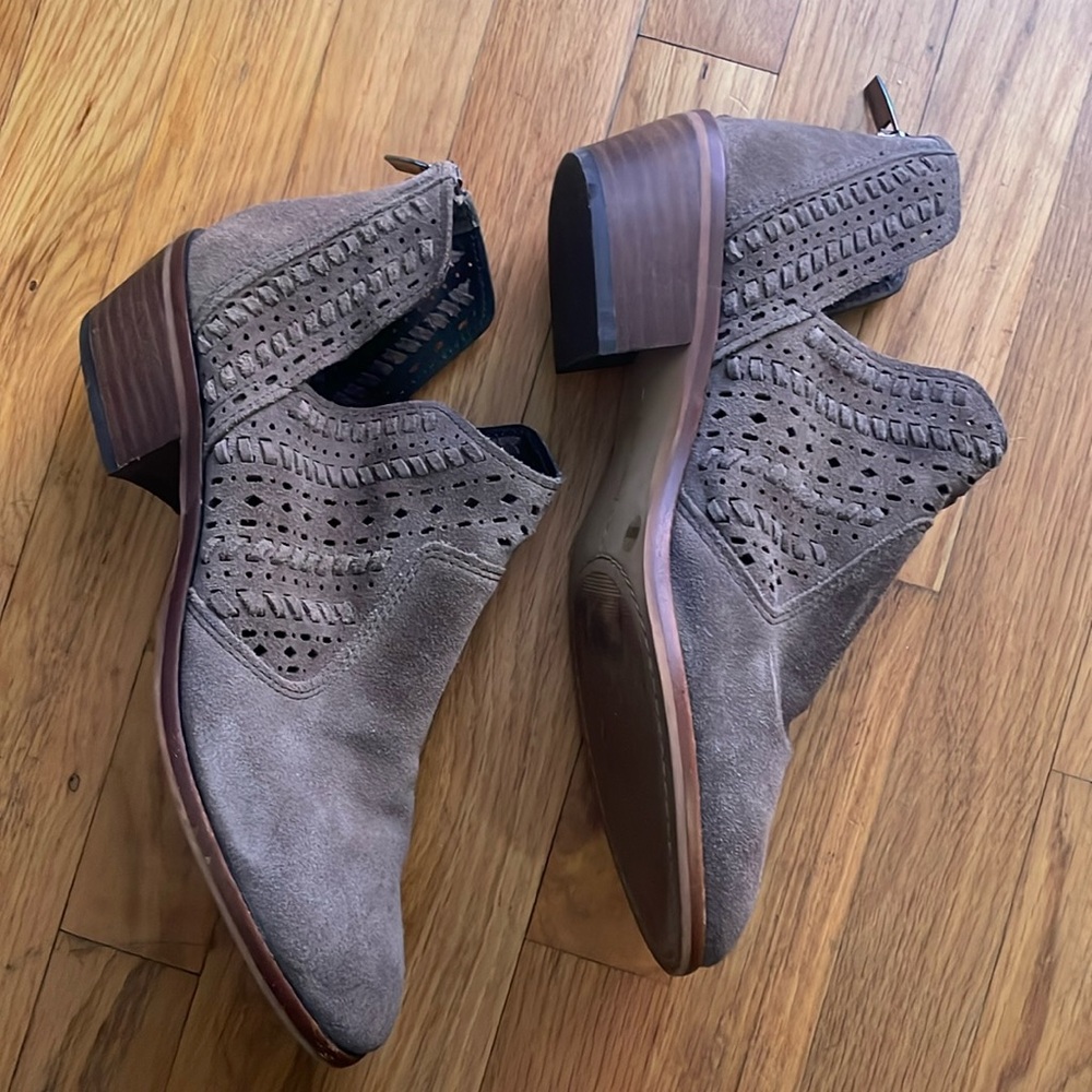 Vince Camuto Suede Booties 8.5